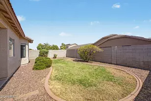 14675 W Mauna Loa Ln, Surprise, AZ 85379 - Photo 18