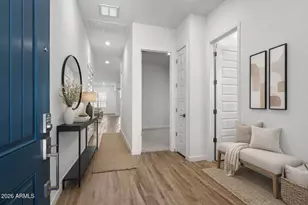 1734 E Questa Dr, Phoenix, AZ 85024 - Photo 2