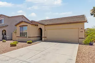 1911 W Half Moon Cir, San Tan Valley, AZ 85144 - Photo 2