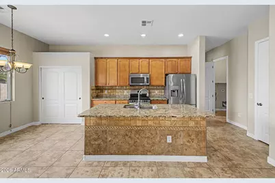910 W Saguaro Lane, San Tan Valley, AZ 85143 - Photo 14