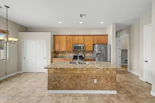 910 W Saguaro Ln, San Tan Valley, AZ 85143 - Photo 14