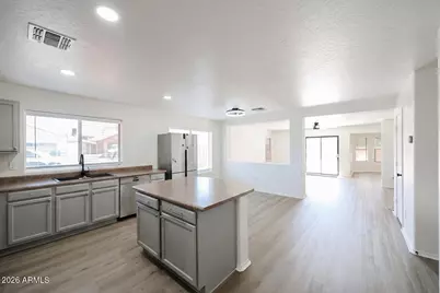 3107 W Pollack Street, Phoenix, AZ 85041 - Photo 2