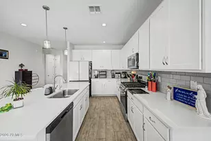 27940 N 178th Ln, Surprise, AZ 85387 - Photo 18