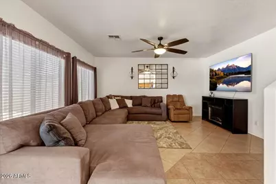 39425 N Carolina Avenue, San Tan Valley, AZ 85140 - Photo 14