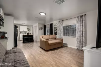 8595 N 71st Avenue, Glendale, AZ 85301 - Photo 10