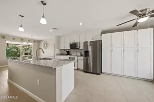 11015 W Pleasant Valley Rd, Sun City, AZ 85351 - Photo 14