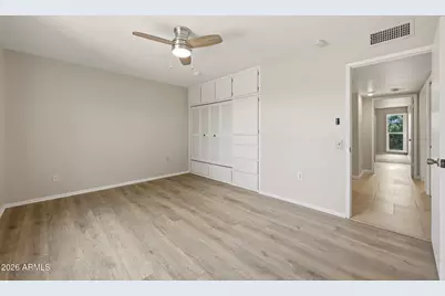11015 W Pleasant Valley Road, Sun City, AZ 85351 - Photo 30