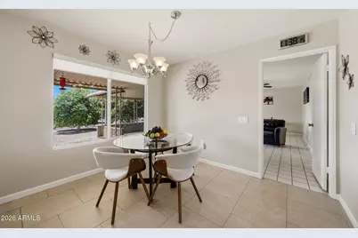 11015 W Pleasant Valley Road, Sun City, AZ 85351 - Photo 10