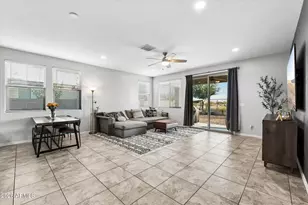 10155 W Los Gatos Dr, Peoria, AZ 85383 - Photo 4