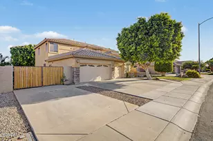 8039 W Foothill Dr, Peoria, AZ 85383 - Photo 6