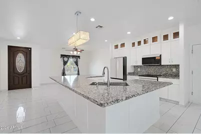 5802 S 42nd Avenue, Phoenix, AZ 85041 - Photo 16