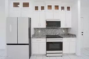 5802 S 42nd Ave, Phoenix, AZ 85041 - Photo 14