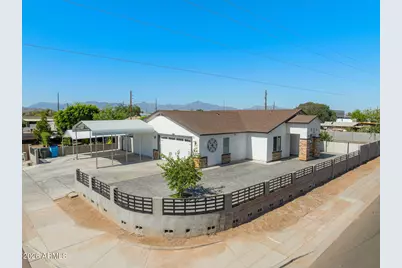 5802 S 42nd Avenue, Phoenix, AZ 85041 - Photo 2