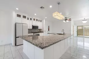 5802 S 42nd Ave, Phoenix, AZ 85041 - Photo 12