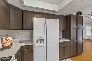 8058 W Laurel Ln, Peoria, AZ 85345 - Photo 12