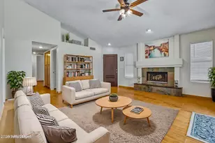 8058 W Laurel Ln, Peoria, AZ 85345 - Photo 12