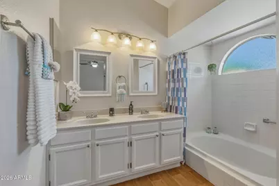 8058 W Laurel Lane, Peoria, AZ 85345 - Photo 18