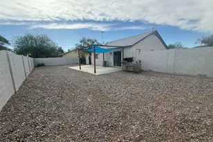 11405 W Carousel Dr, Arizona City, AZ 85123 - Photo 14