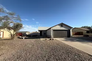 11405 W Carousel Dr, Arizona City, AZ 85123 - Photo 2