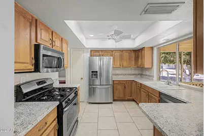 10357 W Cameo Drive, Sun City, AZ 85351 - Photo 16