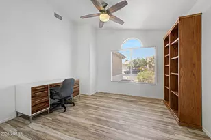 8625 W Paradise Dr, Peoria, AZ 85345 - Photo 16