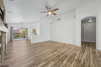 8625 W Paradise Drive, Peoria, AZ 85345 - Photo 6