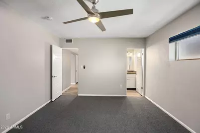 102 W Maryland Avenue #E1, Phoenix, AZ 85013 - Photo 8