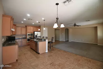 143 W Sweet Shrub Avenue, San Tan Valley, AZ 85140 - Photo 4
