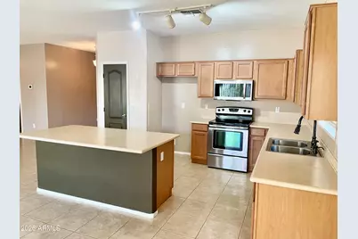 17456 W Ashley Drive, Goodyear, AZ 85338 - Photo 6
