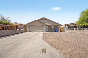 2834 W Fillmore St, Phoenix, AZ 85009 - Photo 1