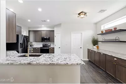 18137 W Canyon Lane, Goodyear, AZ 85338 - Photo 16