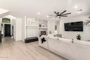 4025 E Paso Trail, Phoenix, AZ 85050 - Photo 10