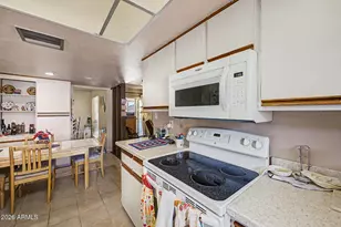 4001 E Hancock Dr, Phoenix, AZ 85028 - Photo 14