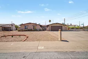 4001 E Hancock Dr, Phoenix, AZ 85028 - Photo 1