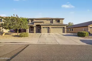 3213 W Pleasant Ln, Phoenix, AZ 85041 - Photo 2