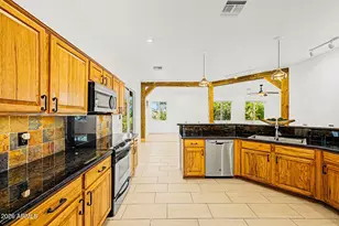 36439 N 14th St, Phoenix, AZ 85086 - Photo 8