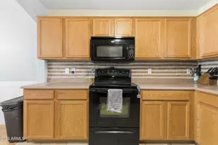 2406 S 83rd Dr, Tolleson, AZ 85353 - Photo 12