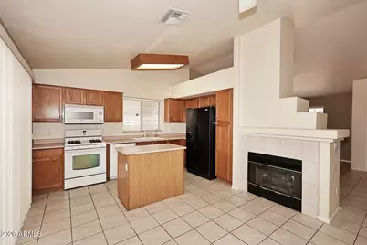 9235 W Michelle Drive, Peoria, AZ 85382 - Photo 8
