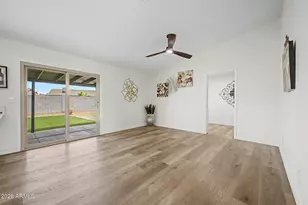 908 W Montoya Ln, Phoenix, AZ 85027 - Photo 10