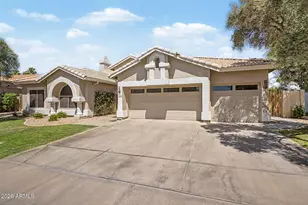 2034 E Dias Dr, Gilbert, AZ 85234 - Photo 2