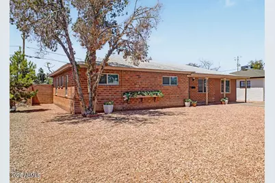 2344 W Mitchell Drive, Phoenix, AZ 85015 - Photo 1