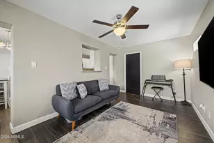 2344 W Mitchell Dr, Phoenix, AZ 85015 - Photo 12