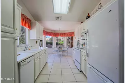 19027 N 83rd Lane, Peoria, AZ 85382 - Photo 8