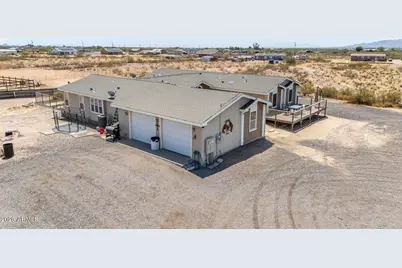 32015 N 223rd Avenue, Wittmann, AZ 85361 - Photo 18