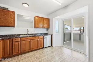 6408 S 46th Pl, Phoenix, AZ 85042 - Photo 8