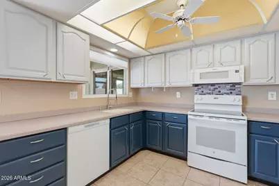 10548 W Campana Drive, Sun City, AZ 85351 - Photo 14