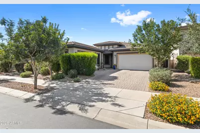 20948 E Canary Way, Queen Creek, AZ 85142 - Photo 2
