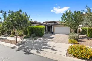 20948 E Canary Way, Queen Creek, AZ 85142 - Photo 2