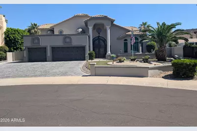 5866 W Del Lago Circle, Glendale, AZ 85308 - Photo 2