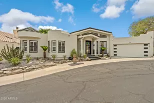 27 W Cochise Dr, Phoenix, AZ 85021 - Photo 2